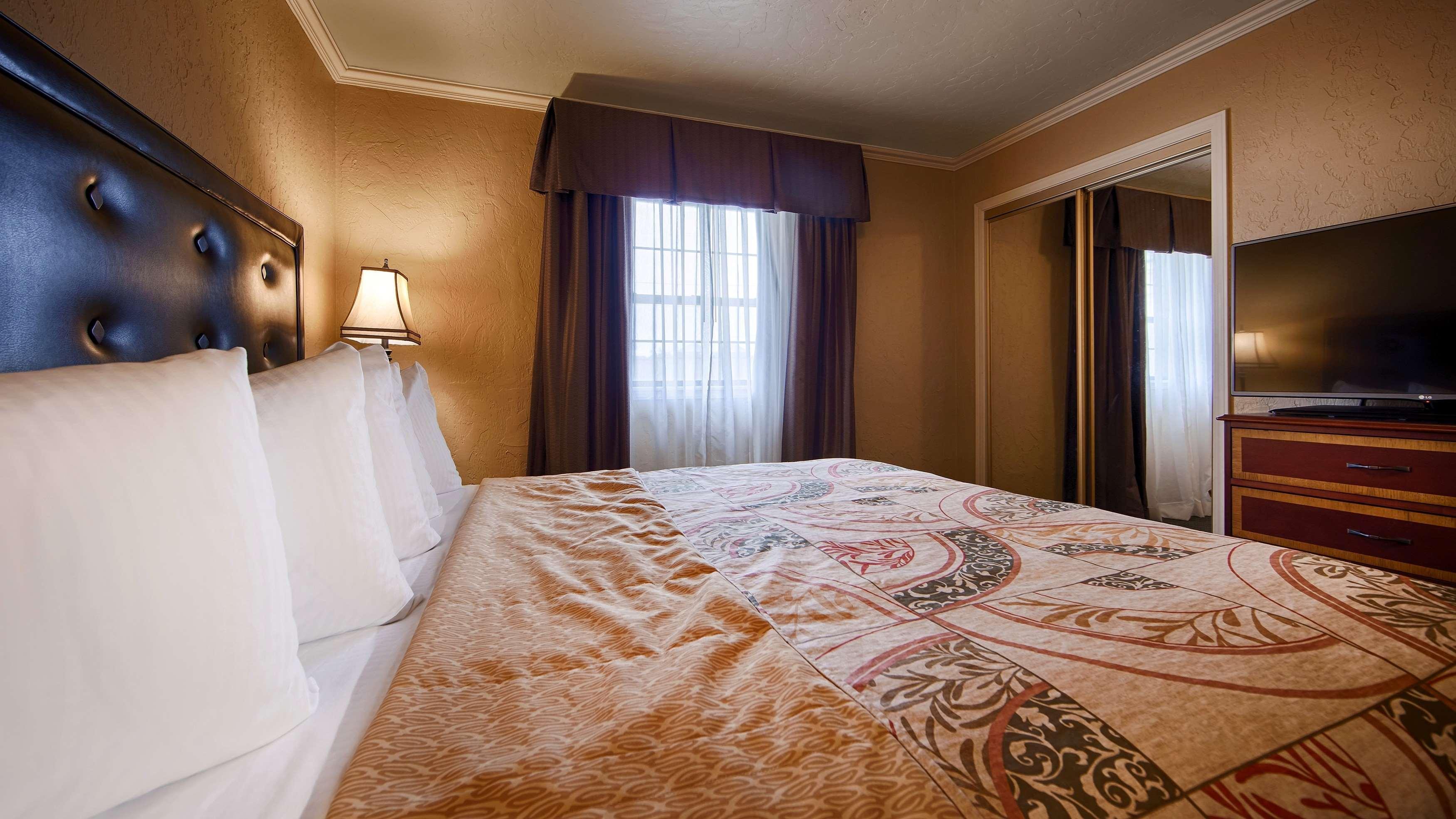 Best Western Plus Weatherford Bagian luar foto