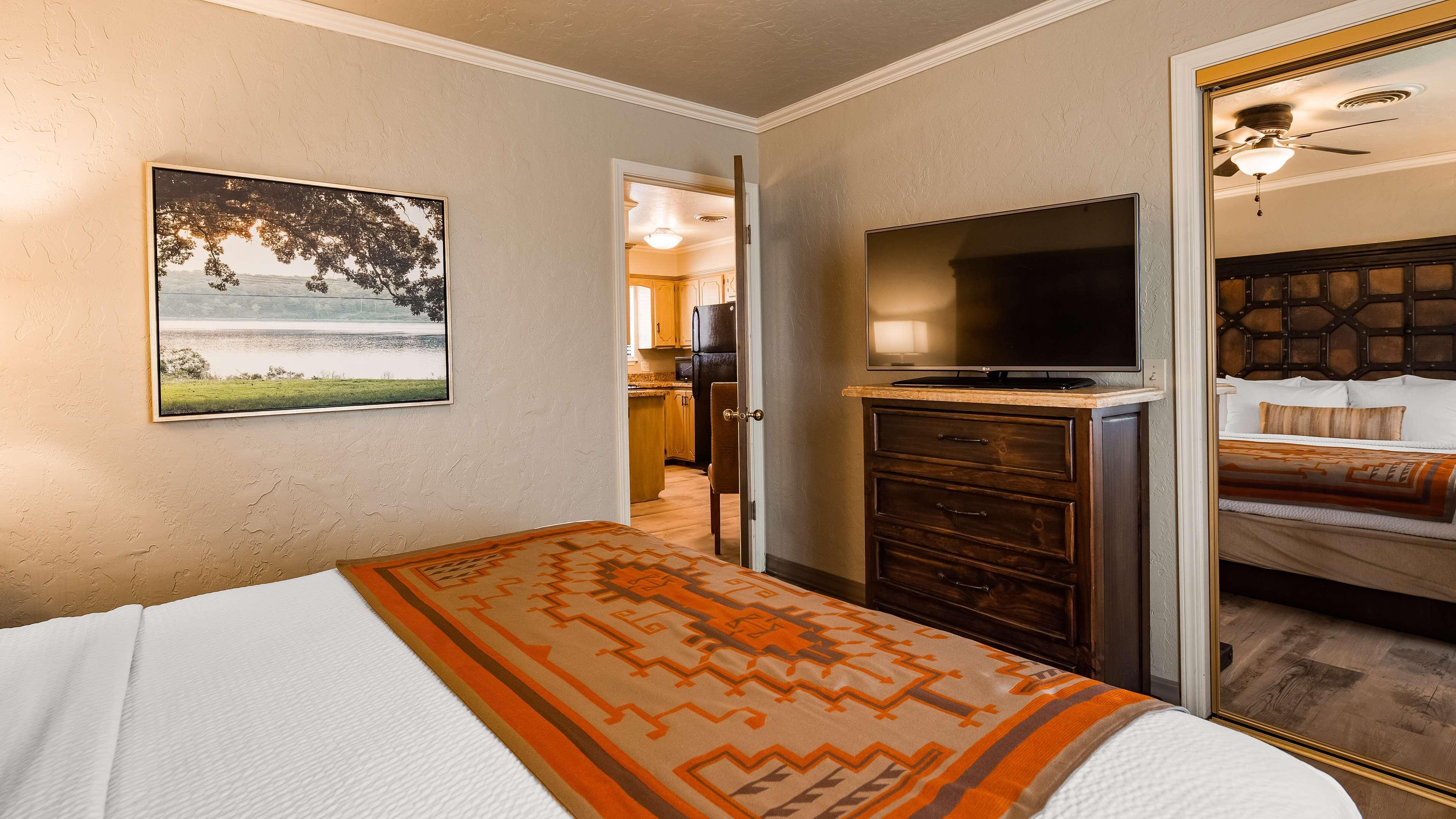 Best Western Plus Weatherford Bagian luar foto