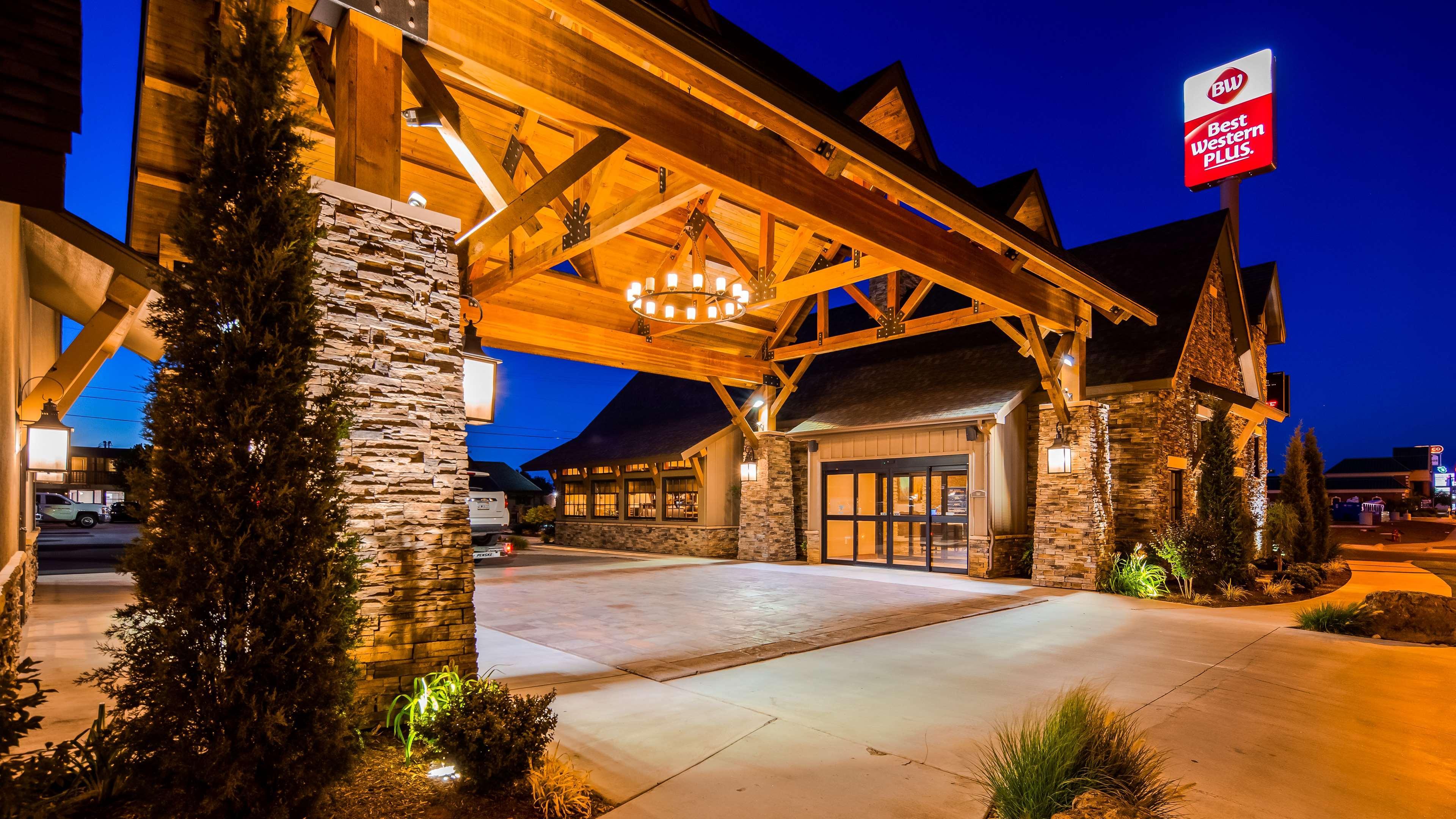 Best Western Plus Weatherford Bagian luar foto